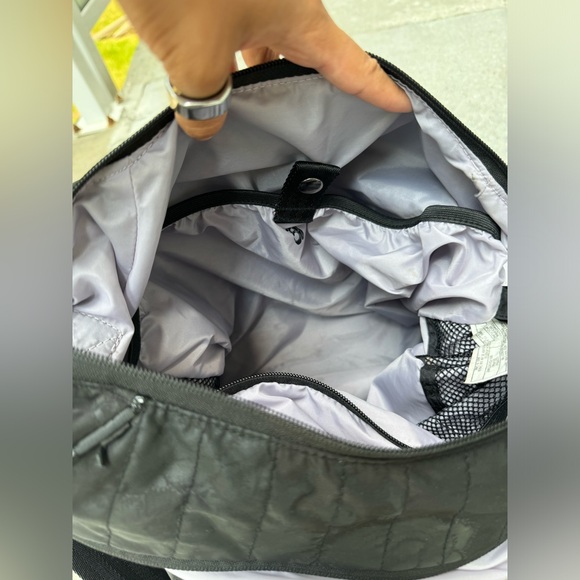 COPY - Lululemon Sidestage Dance Floss Travel Bag - Black - Picture 9 of 12